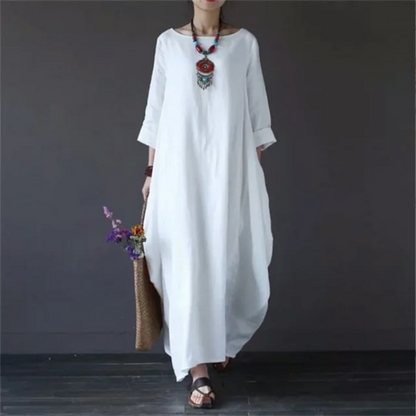 Loose-fit kaftan maxi dress in white, loose drape, elbow-length sleeves