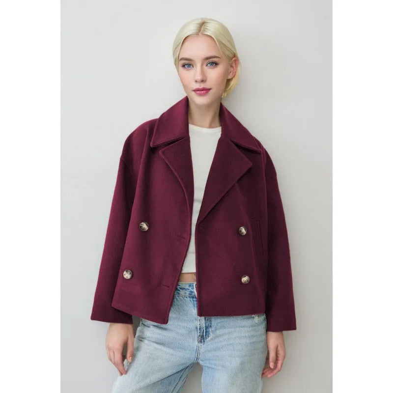 Cropped double-breasted jacket in burgundy, wide collar and double rows of buttons