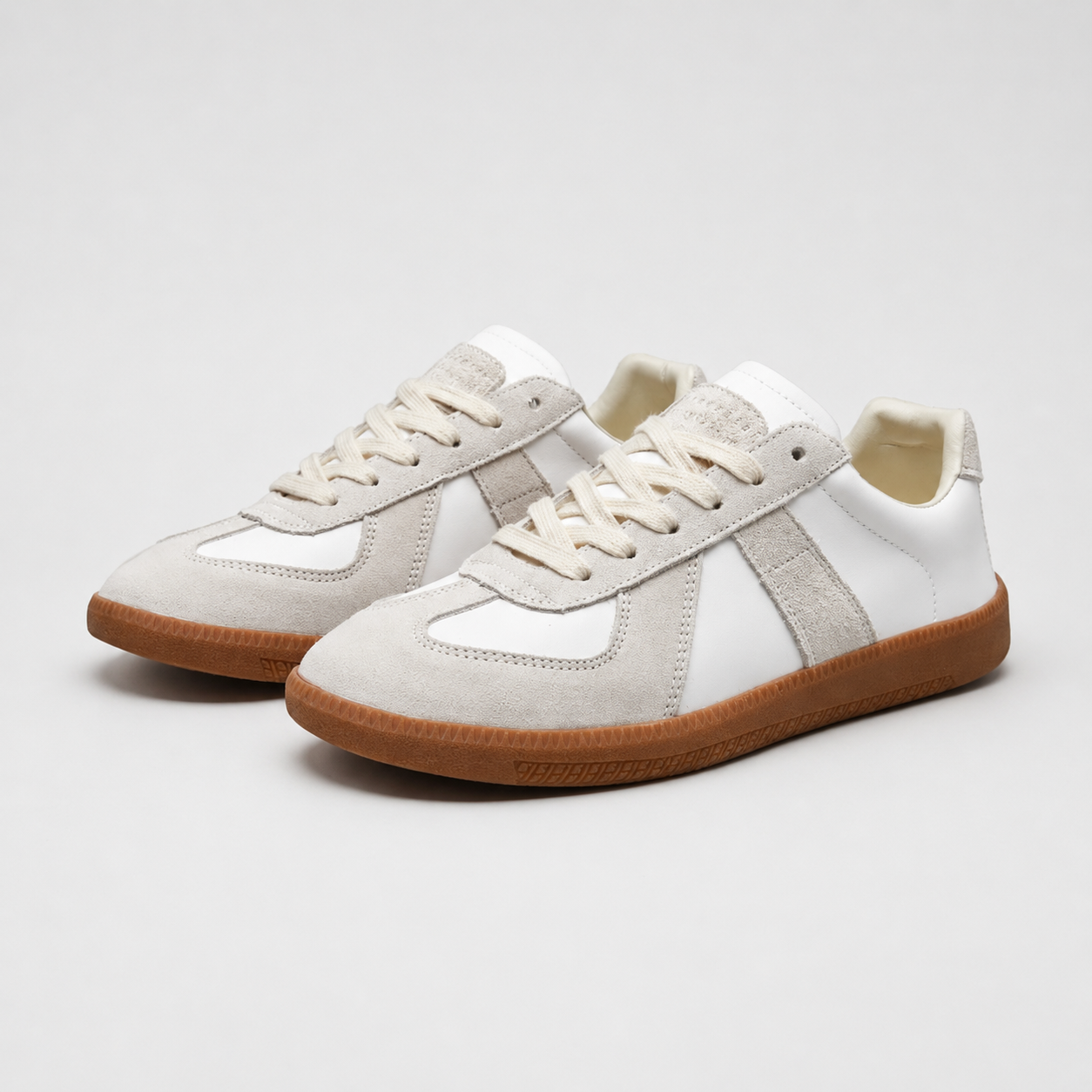 Men's lace-up casual sneakers, white leather with contrast panels, gum rubber sole