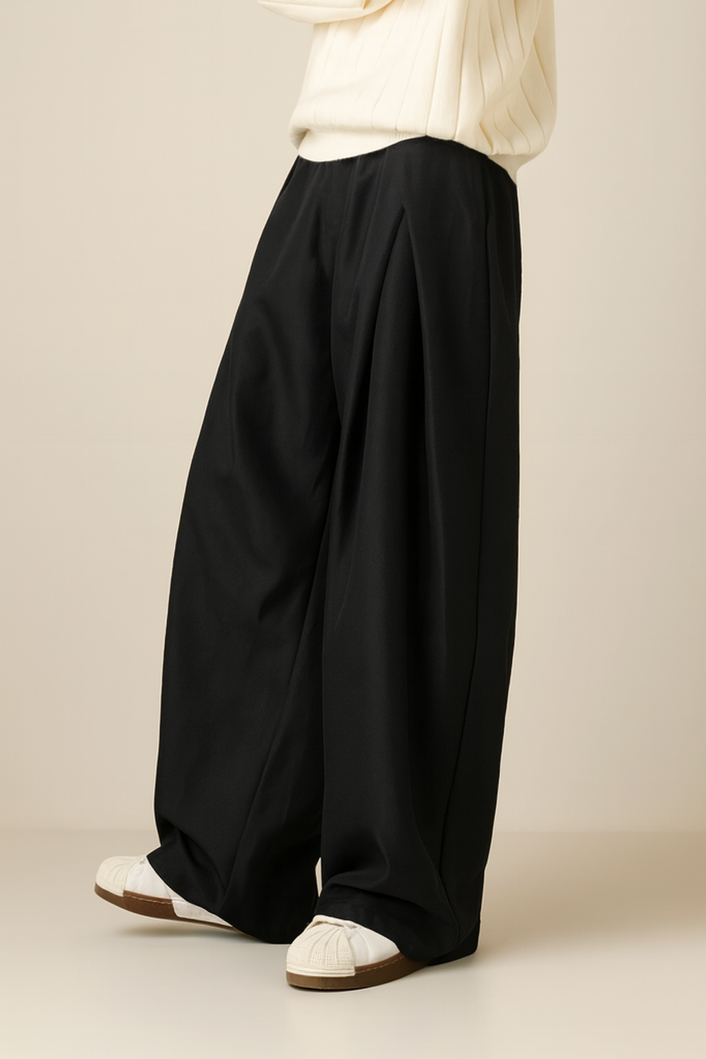Men's wide-leg suit trousers in black, pleated front, draping wide leg, button waist